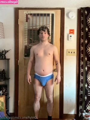 qwikboi - Wanna know a secret 🤫? … my nipples have been so hard all day
