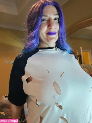 witchy.marlaina.free [ witchy-marlaina-free ] - Does my ass look fat from the back