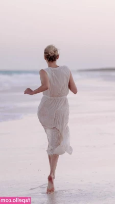 Kelsea Ballerini [ kelsea-ballerini ] - I'm going to take a shower.. 🤪 Can I take you with me? 🫦💦