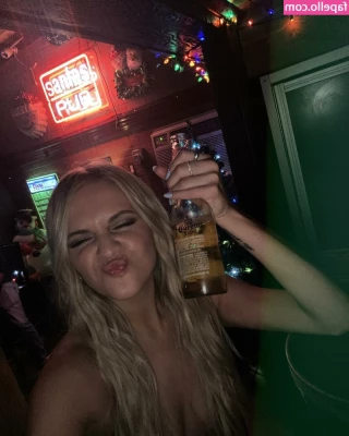 Kelsea Ballerini [ kelsea-ballerini ] - Sexy,💋 Fit,💪 Latina hottie!🔥 ❤️❤️❤️ @bemyfantini