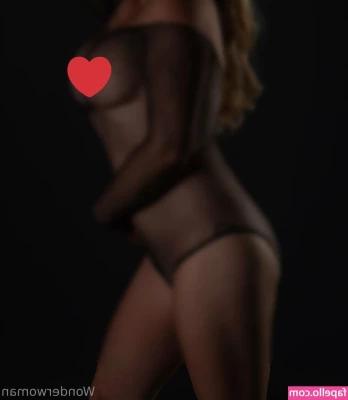 wonderwomanfree - Happy Valentine’s Day loves ❤️💚  What’s better than
