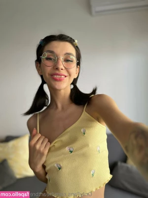 heartbreakingjenny - Booty me down 😈
