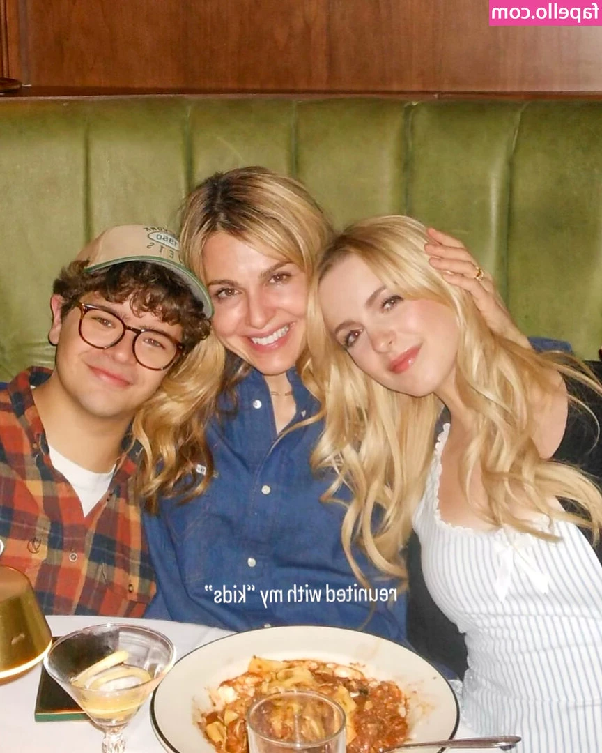 Mckenna Grace [ mckenna-grace ] - 🖤Once a TRASH RACCON ALWAYS A TRASH RACOON!🖤 ➡️TIP your