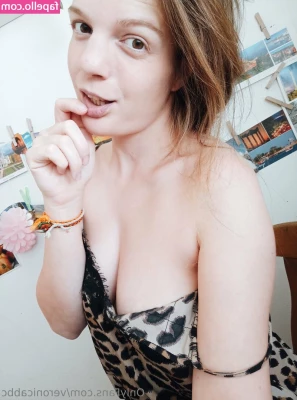 veronicabbc - Pay out I ll do a shower   show