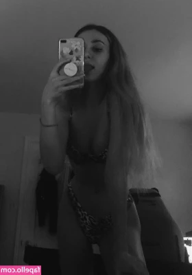 brieanneroksa - i need something to bounce on, will you lend me your dick? 😈