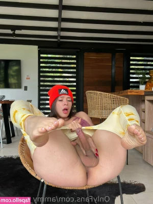 Ammy Rouse [ ammy-rouse ] - she surprised me with morning head bc she's a fckin queen!!!! luv