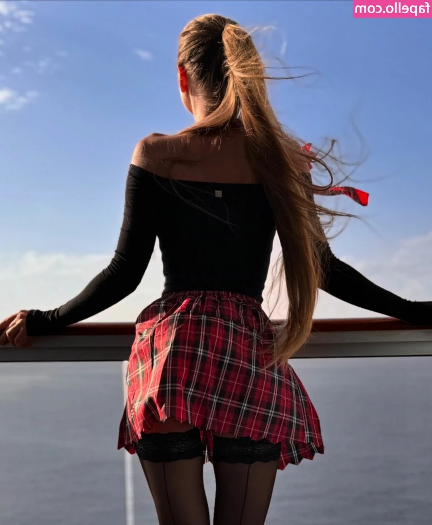 Ekaterina Martynova [ ekaterina-martynova ] - Your dream girl, in the flesh. 🍑🔥