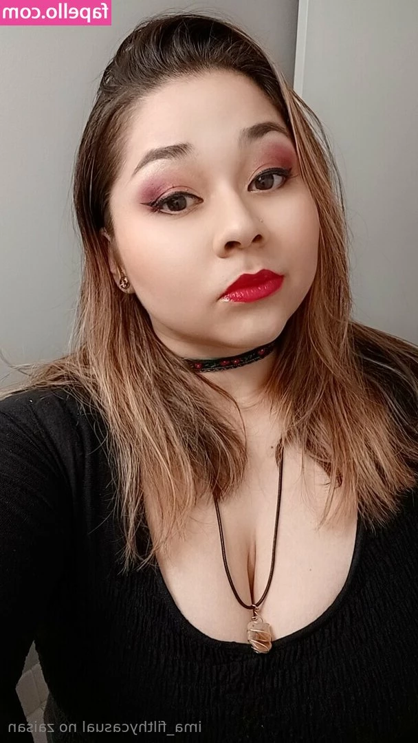 ima_filthycasual [ ima-filthycasual ] - Who let me get this horny.... Can you tame me? 😝