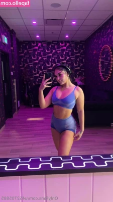u452705885 - 💗 Subscribe FREE only NOW 💗 @ilona_candy just turned 18, such