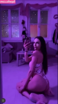 lischadelicious - Do you think I m a good swimmer