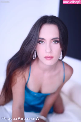 Daisy Phoenix [ daisy-phoenix ] - Know what this means  I done got stuck and impregnated Again  Who