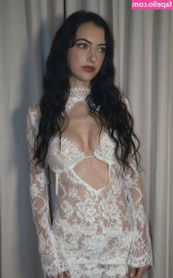 Cazzie David [ cazzie-david ] - One of my favorite things to do is eat my CUM or your cum 😏💦