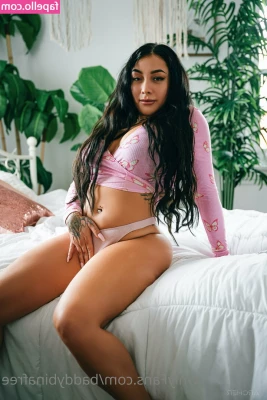 baddybina - Psssst…..