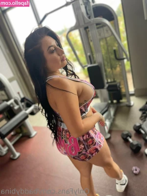 baddybina - Who want to see a 5 min clip of me giving me giving sloppy top