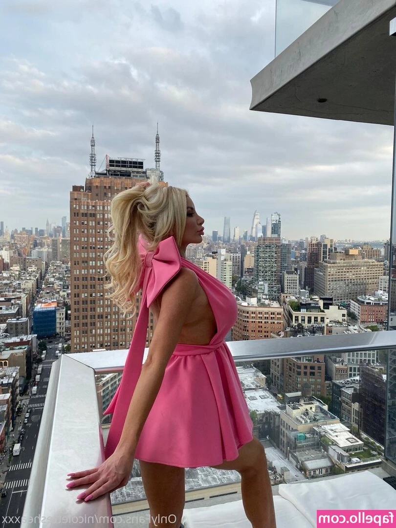 Nicolette Shea [ nicolette-shea ] - I love swimsuits  I have said it before and I say it again  You