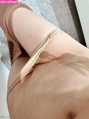 quinn_pie [ quinn-pie ] - Making breakfast for you 💕 what do you feel like eating? 👅