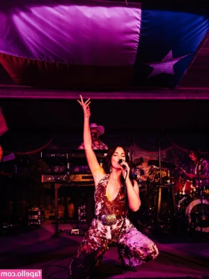 Kacey Musgraves [ kacey-musgraves ] - Feel like chilling? X