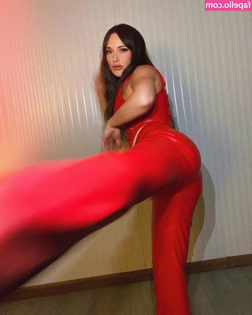 Kacey Musgraves [ kacey-musgraves ] - Ying - Another fun MILF (MR Approved) @nigella_pty