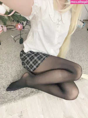 HappyMealBunni - Tip with your snapchat name if you want me to send you nudes all day