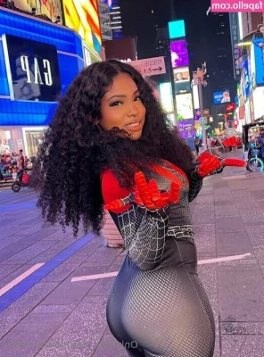 melanincakes - 😳 How long would you last with me ⁉️