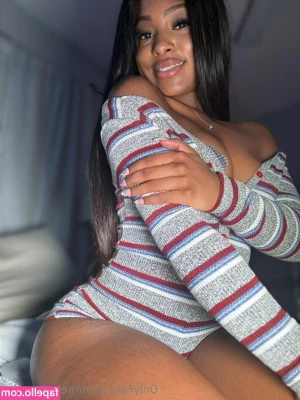 melanincakes - Dripping in violet  wrapped in desire  ready to be your sweetest