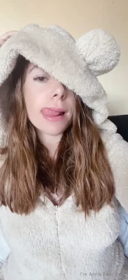 imanna - This m00my has amazing tits