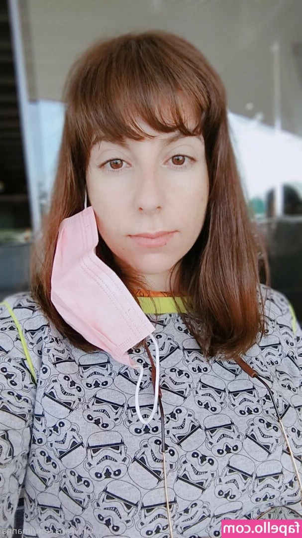 imanna - My fans on my VIP page voted for  Touch me Tuesdays  so here s a