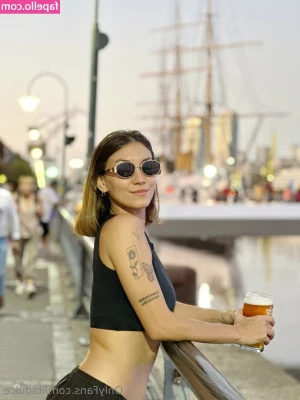 itsdulce - Los abandono mucho   perdón    Unos besos o unos toques