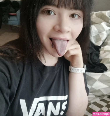 Wheybunny - It's so good to cum after sauna😋