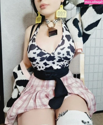 Wheybunny - On my knees in the kitchen  Got something to put in my mouth