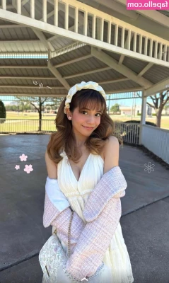Eeeveenara - Mmm you like what you see  show Me how much you like it
