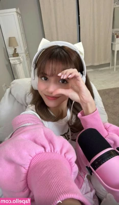 Eeeveenara - just the tip but make it spicy