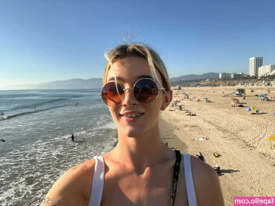 Stellasamore - Can I show you something sexy? 😘