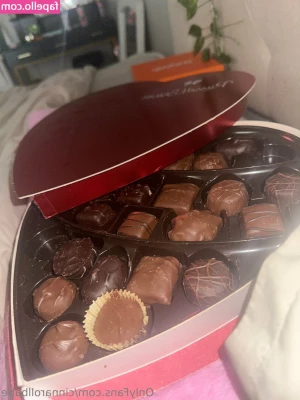 cinnarollbabe - felt cute   come rough me up