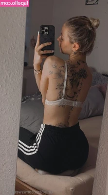 Sweetjoli69 - Let s spice our Thursday up a bit   𝑻𝑶𝑷