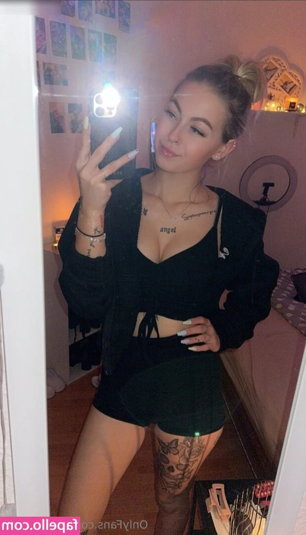 Sweetjoli69 - Unlock this if you wanna see under my shirt