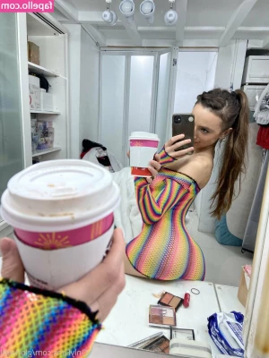 gloriasol - JUST SENT A VIDEO TO EVERYONE ON VIP TIER!! MY FIRST BG THIGH GAP