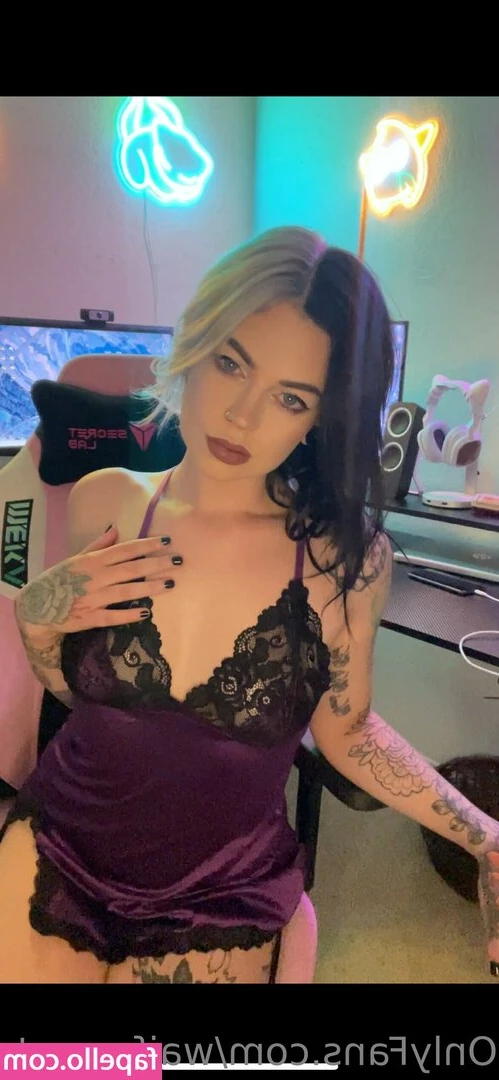 waifu.nextdoor [ waifu-nextdoor ] - Another happy customer