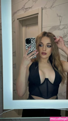 lilybetttgirl - It was that wet  Do you want to see it in its entirety