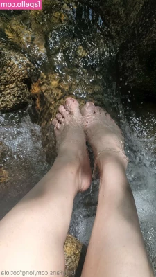 longfootlola - Morning guys  what are you all doing today