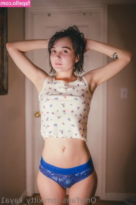 kitty_kaya1 [ kitty-kaya1 ] - Cum play