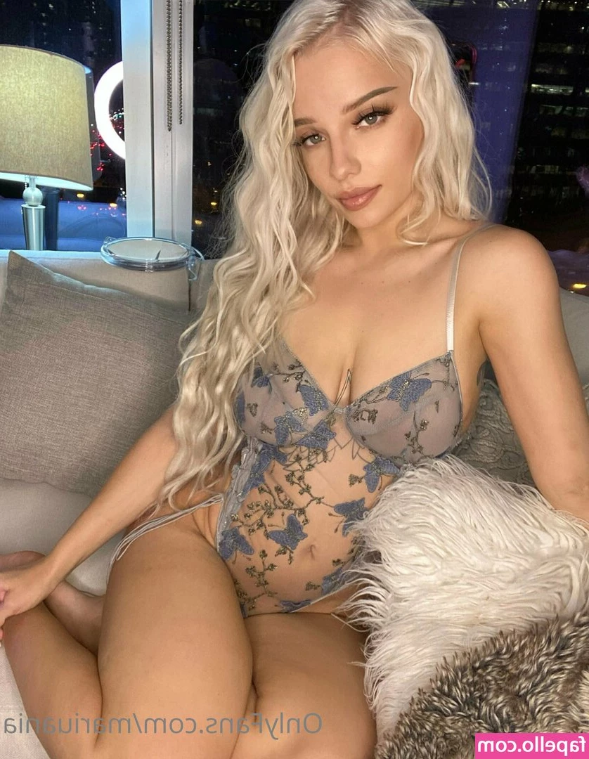 mariuania - Why am I still dirty? 😏💦🖤