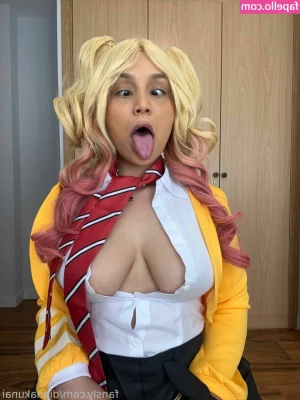 bigbootyx1 - Slow strip tease 😝 did it work?