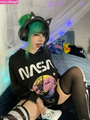 mssykix - I love these angles.