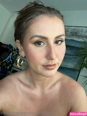 paigeowens - Have a very happy humpday my sexy friends! Mmmm how I do love a nice
