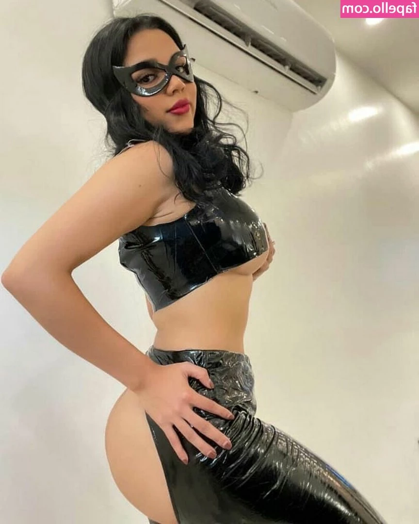 aleidaramirez - which one of you has the biggest dick    pics or its a lie
