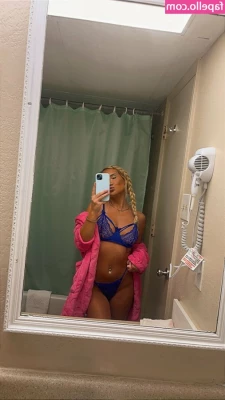 meganritterr - I wanna twerk on a dick that ll be all mine