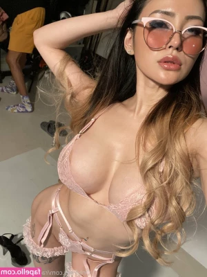 RaeLilBlack - Ufff esta vez acabe mas de lo usual