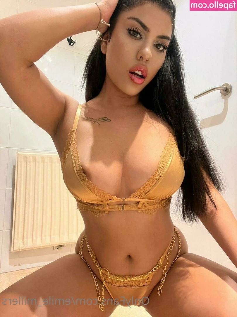 emile_millers [ emile-millers ] - Playing with the huge   Ulysse Camus