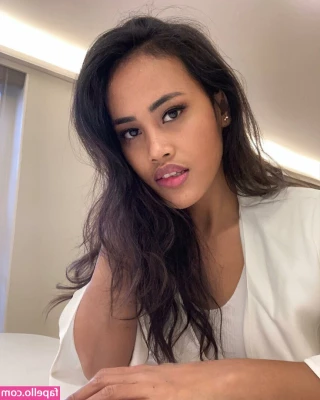 Kiana.pix [ kiana-pix-1 ] - Full view of my wet little pussy and dilated ass ready to be fucked